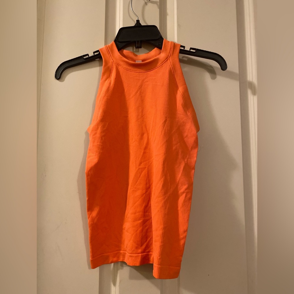 NWOT ATHLETA orange muscle top in size XS
